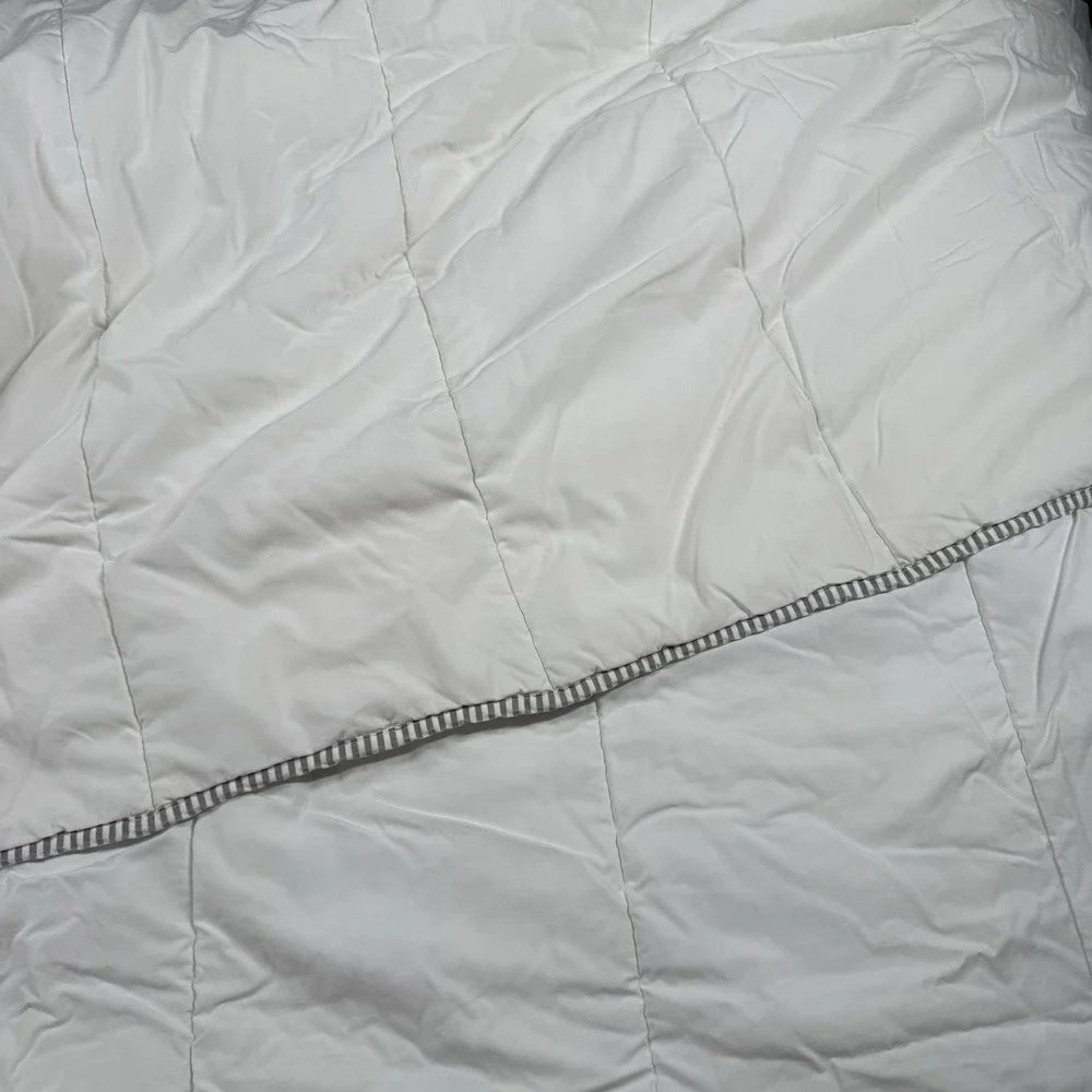 Ikea Rodtoppa Duvet insert/ Comforter White Blue 100% Cotton  FULL/ QUEEN 82x82